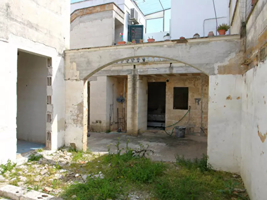 Immagine 14 di Casa indipendente in vendita  in Via B. Ravenna a Sannicola