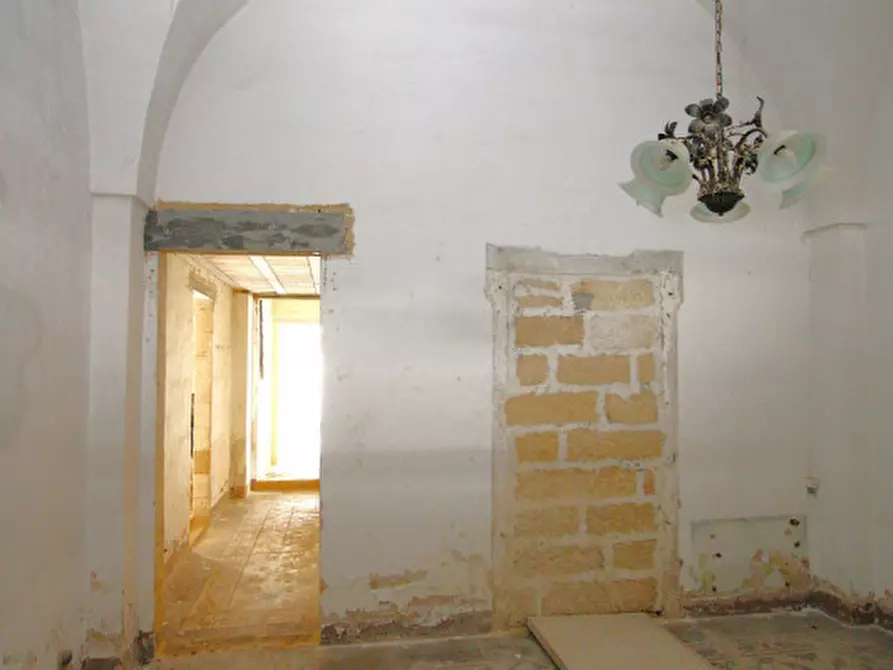 Immagine 29 di Casa indipendente in vendita  in Via B. Ravenna a Sannicola