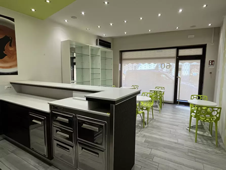 Immagine 2 di Attività commerciale in affitto  in Corso Matteotti a Noventa Vicentina