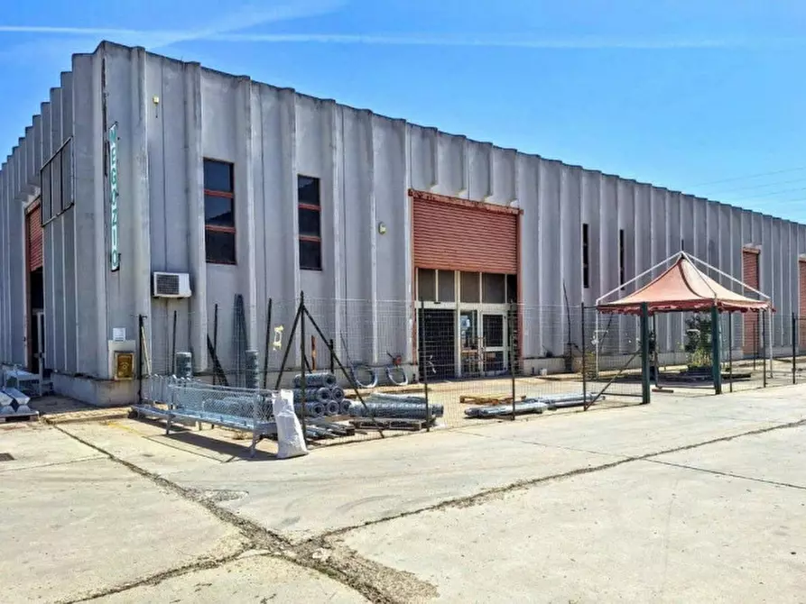 Immagine 1 di Capannone industriale in vendita  in Via delle Miniere, 37, 09067 Zona Industriale Casic CA, Italia a Elmas