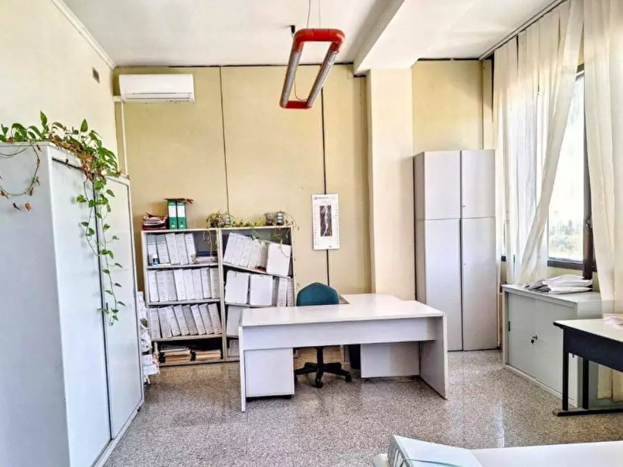 Immagine 2 di Ufficio in vendita  in Via delle Miniere, 37, 09067 Zona Industriale Casic CA, Italia a Elmas