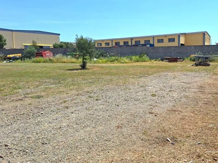Immagine 5 di Terreno in vendita  in Via delle Miniere, 09067 Zona Industriale Casic CA, Italia a Elmas