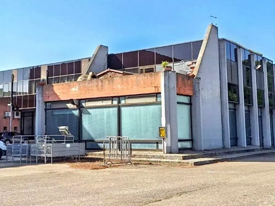 Immagine 3 di Ufficio in vendita  in Via delle Miniere, 37, 09067 Zona Industriale Casic CA, Italia a Elmas