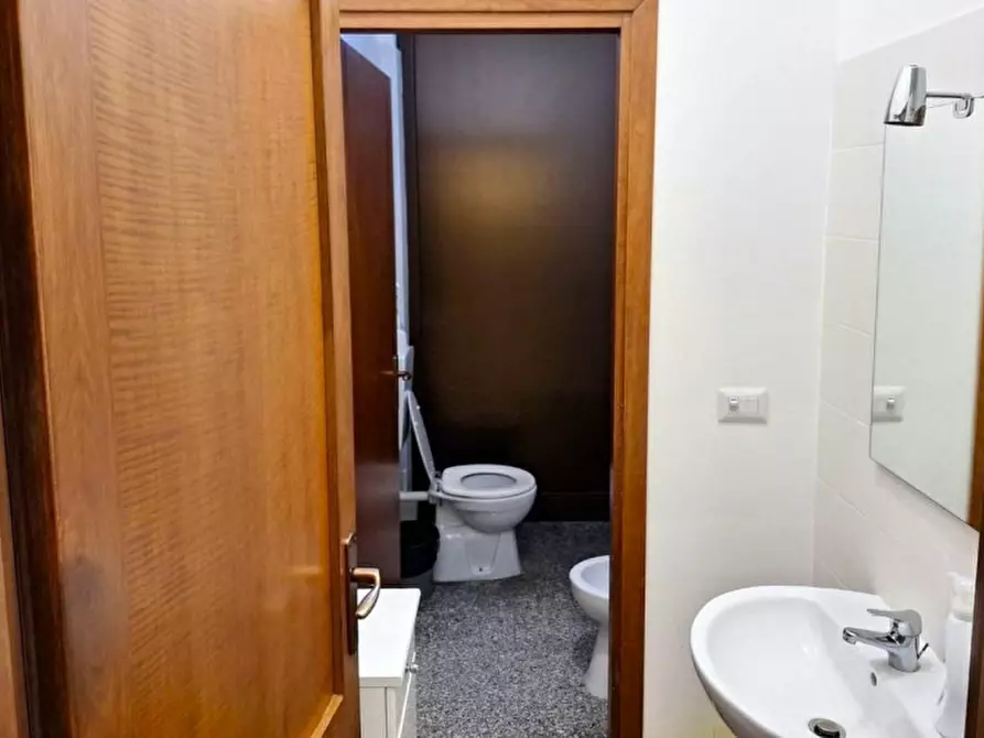 Immagine 7 di Ufficio in vendita  in Via delle Miniere, 37, 09067 Zona Industriale Casic CA, Italia a Elmas