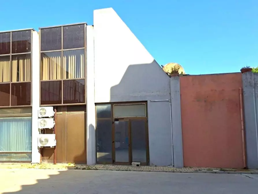 Immagine 8 di Ufficio in vendita  in Via delle Miniere, 37, 09067 Zona Industriale Casic CA, Italia a Elmas