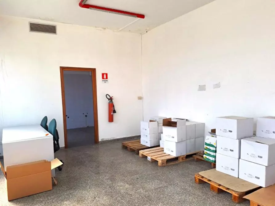 Immagine 10 di Ufficio in vendita  in Via delle Miniere, 37, 09067 Zona Industriale Casic CA, Italia a Elmas