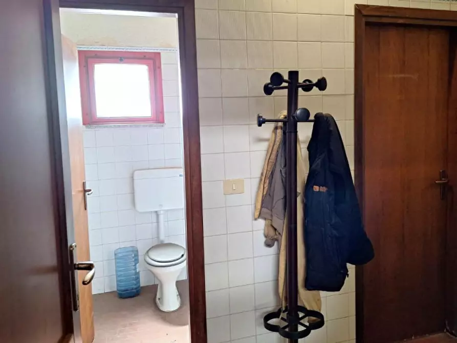 Immagine 9 di Magazzino in vendita  in Via delle Miniere, 37, 09067 Zona Industriale Casic CA, Italia a Elmas