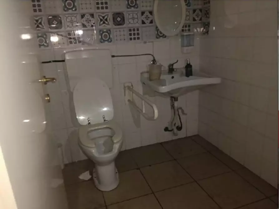 Immagine 5 di Negozio in vendita  in Via Gruccia, 52027 San Giovanni Valdarno AR, Italia a San Giovanni Valdarno