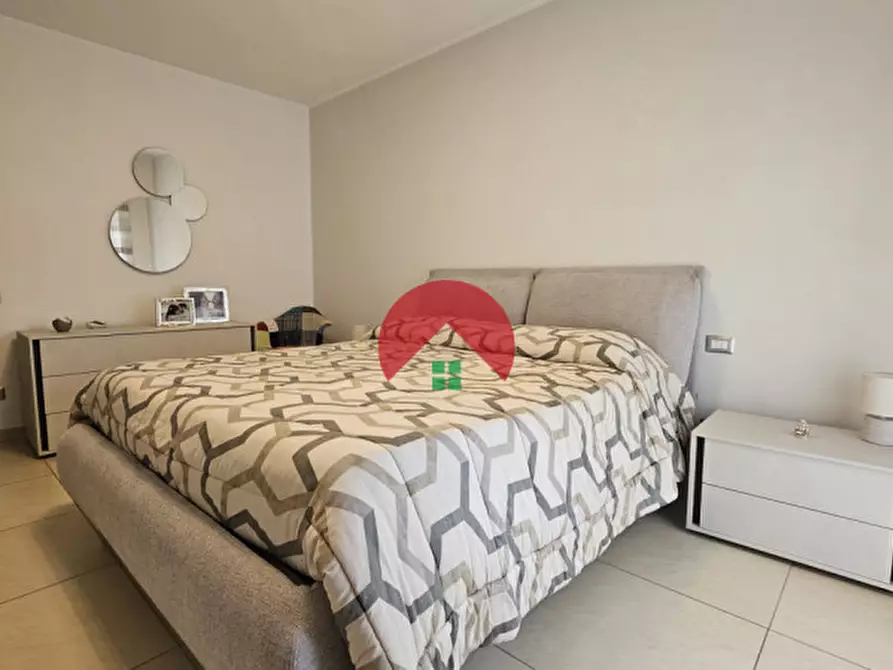 Immagine 15 di Appartamento in vendita  in Via Nazionale a Matera