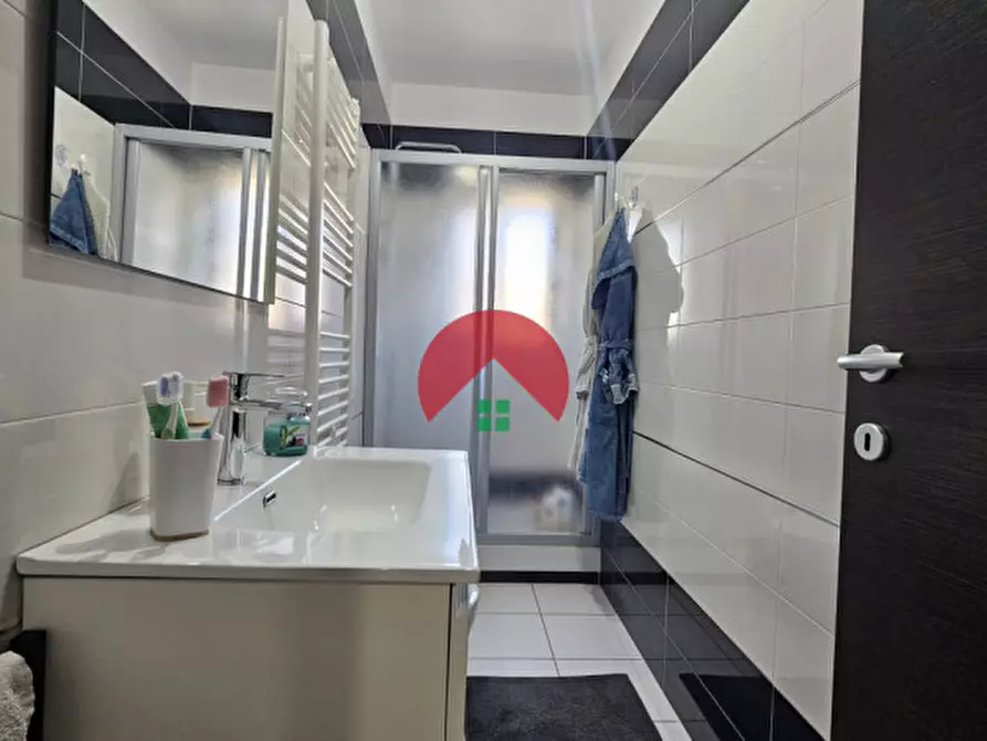 Immagine 19 di Appartamento in vendita  in Via Nazionale a Matera