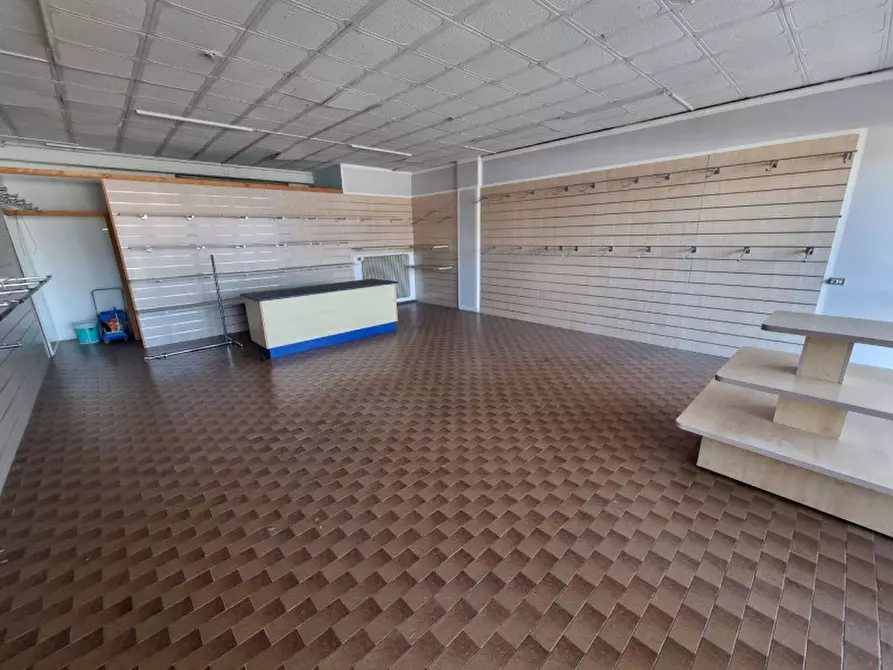 Immagine 4 di Garage in vendita  a Cavareno