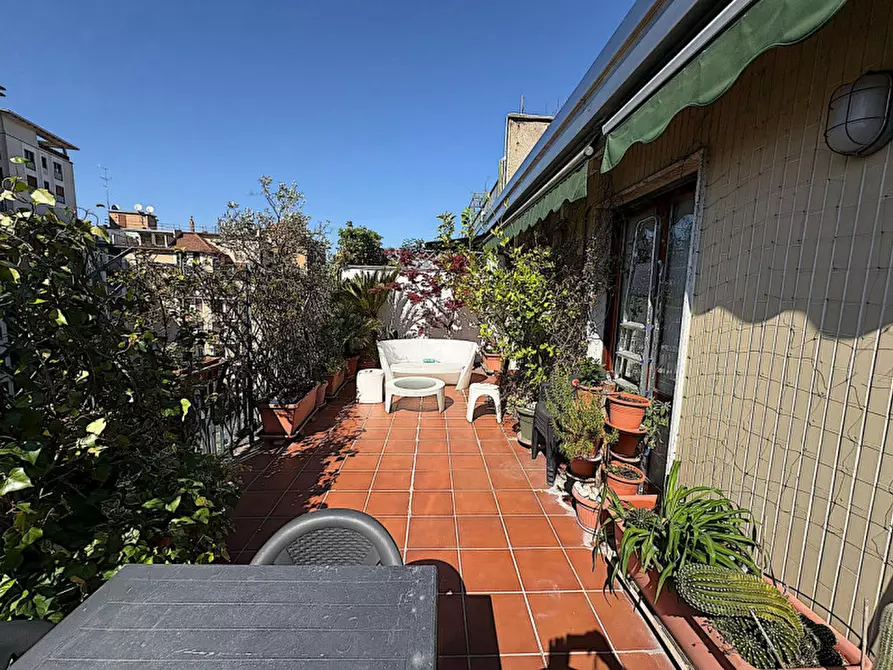 Immagine 1 di Attico in vendita  in Via dei Grimani 10 a Milano