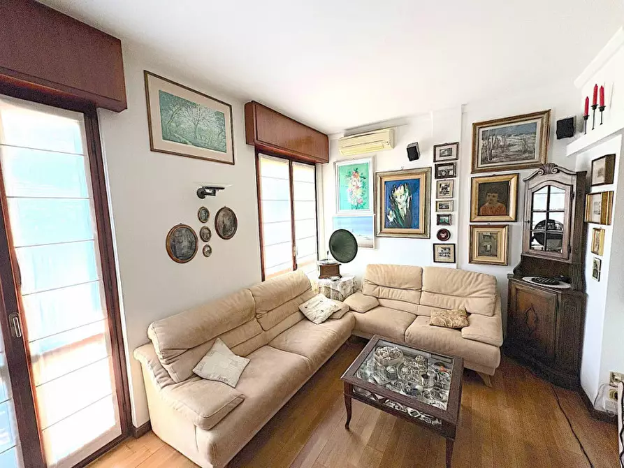 Immagine 7 di Attico in vendita  in Via dei Grimani 10 a Milano