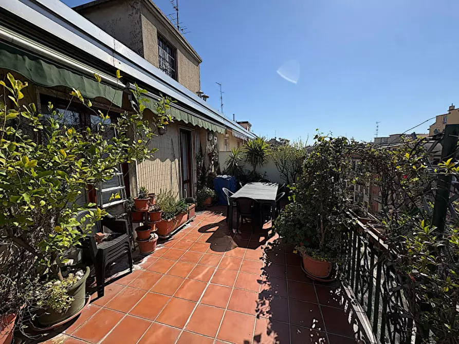 Immagine 11 di Attico in vendita  in Via dei Grimani 10 a Milano