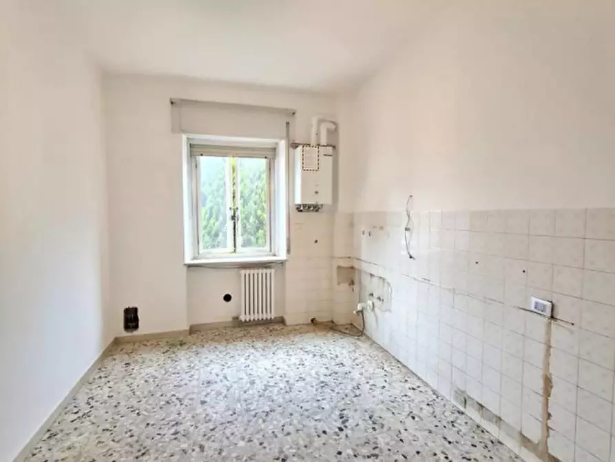 Immagine 3 di Appartamento in vendita  in Via dei Bevilacqua 10 a Verona