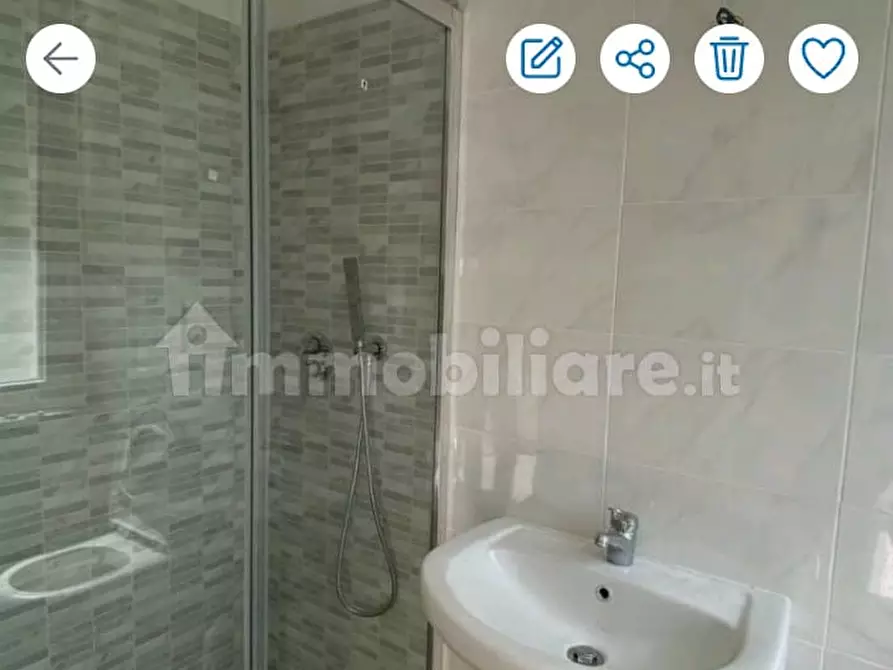 Immagine 16 di Monolocale in vendita  in Via Macrino D'alba 4 a Torino