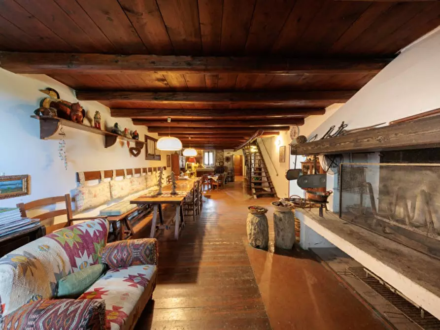 Immagine 2 di Rustico / casale in vendita  in VIA SASSONI a Cinto Euganeo