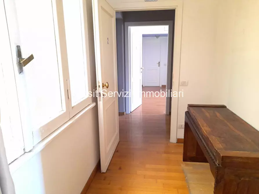 Immagine 7 di Appartamento in vendita  in Via Nicolò Quinto a Roma