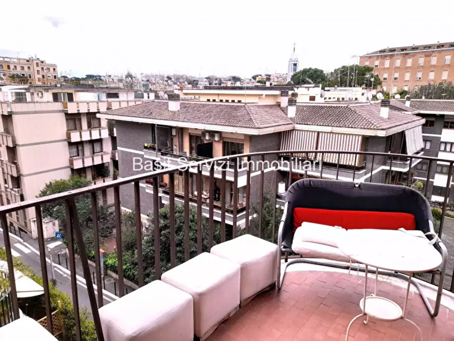 Immagine 25 di Appartamento in vendita  in Via Nicolò Quinto a Roma