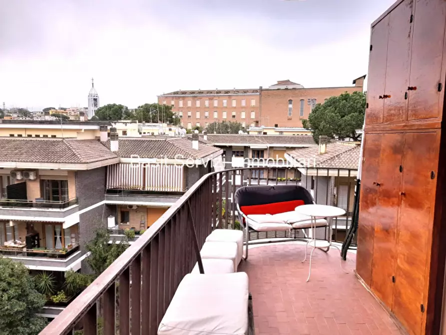 Immagine 26 di Appartamento in vendita  in Via Nicolò Quinto a Roma