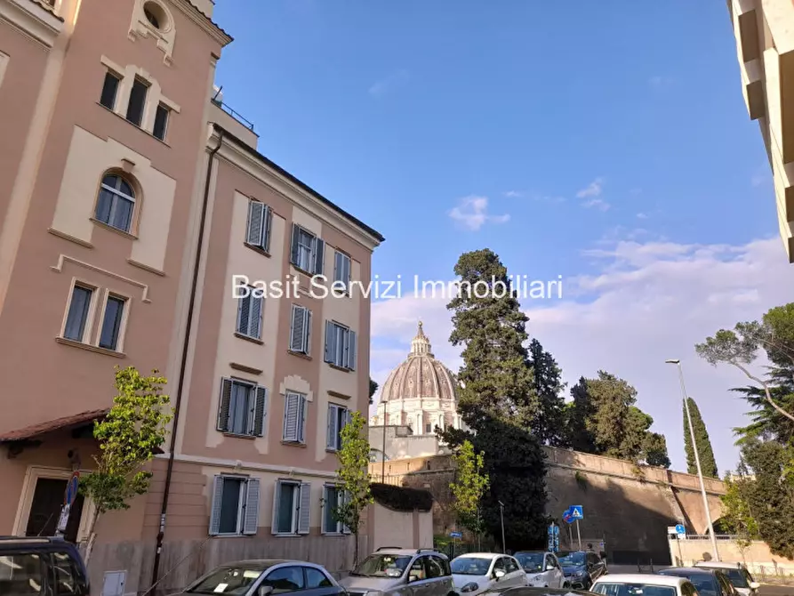 Immagine 39 di Appartamento in vendita  in Via Nicolò Quinto a Roma