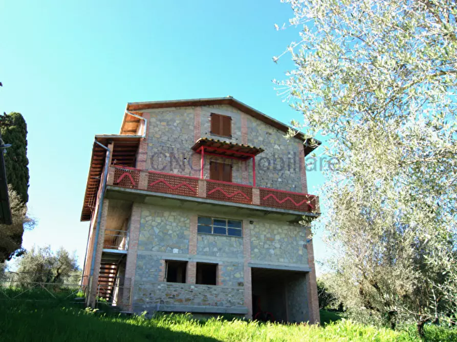 Immagine 3 di Rustico / casale in vendita  a Perugia