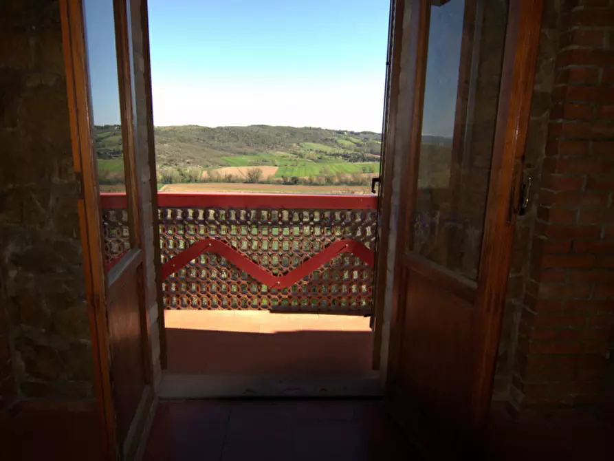 Immagine 7 di Rustico / casale in vendita  a Perugia