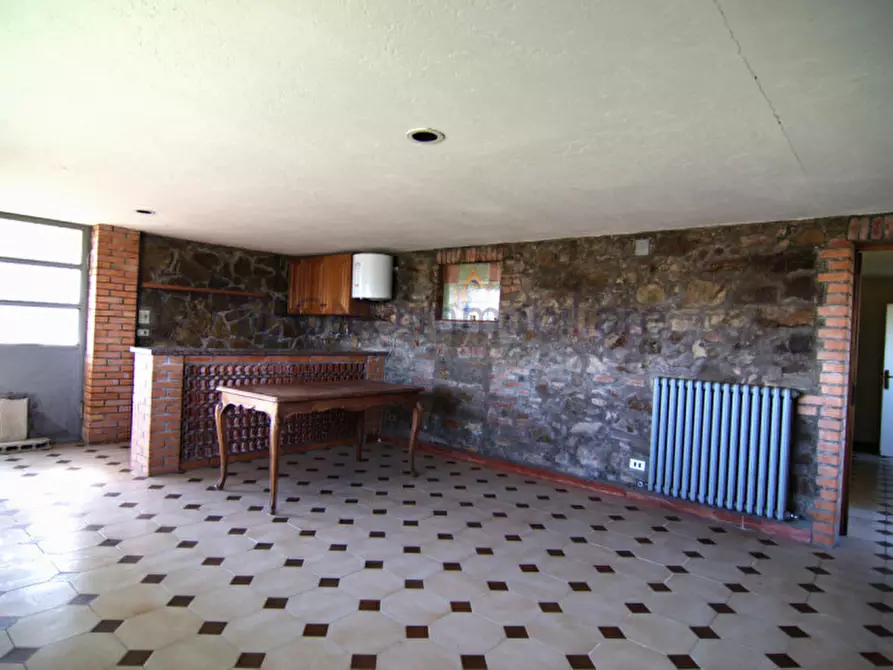 Immagine 16 di Rustico / casale in vendita  a Perugia