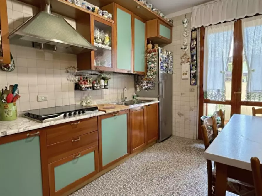 Immagine 9 di Appartamento in vendita  in Via Francesco Petrarca a Albignasego