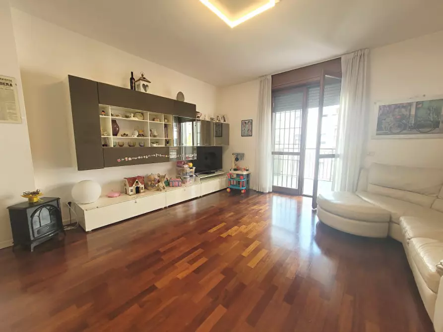Immagine 3 di Appartamento in vendita  in Via Angelo Righetti a Brescia