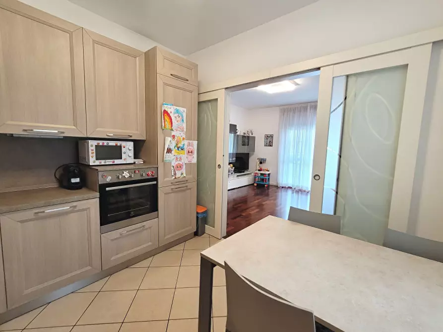 Immagine 10 di Appartamento in vendita  in Via Angelo Righetti a Brescia
