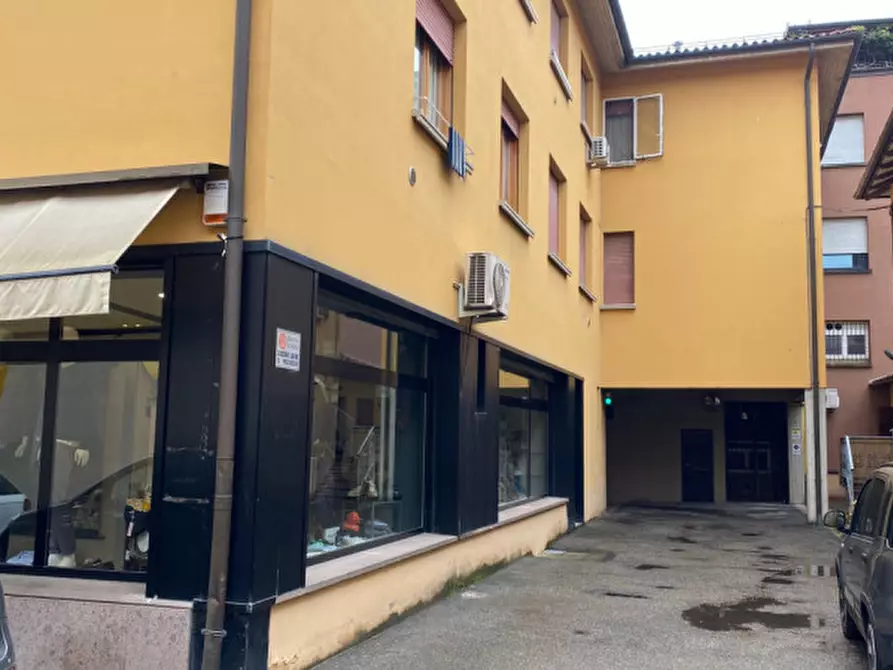 Immagine 2 di Garage in vendita  a Sasso Marconi
