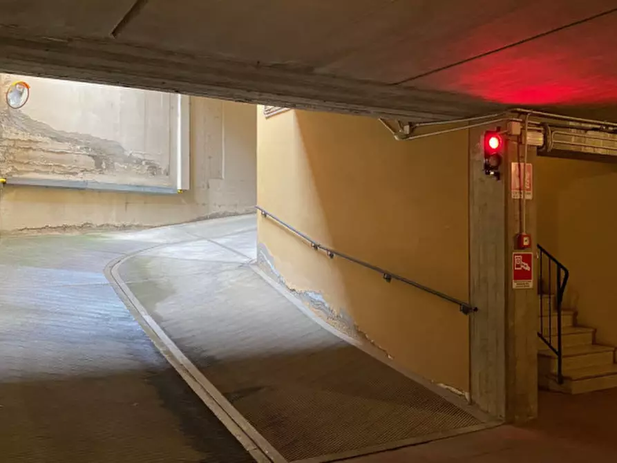 Immagine 7 di Garage in vendita  a Sasso Marconi