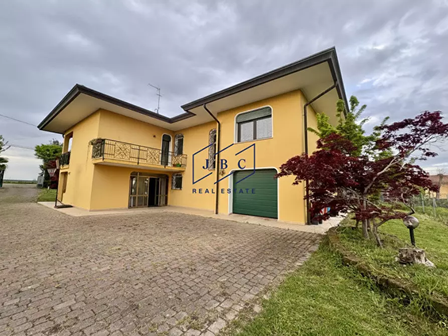 Immagine 1 di Casa indipendente in vendita  in Via Millepertiche a Musile Di Piave