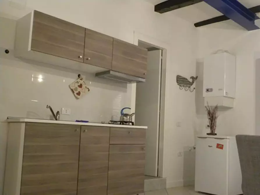 Immagine 2 di Appartamento in affitto  in via sedile di porto  60 a Napoli