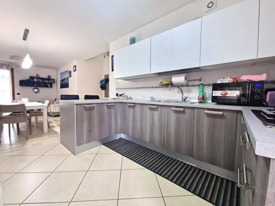 Immagine 5 di Appartamento in vendita  in Via Vittorio Emanuele a Gazzo Padovano