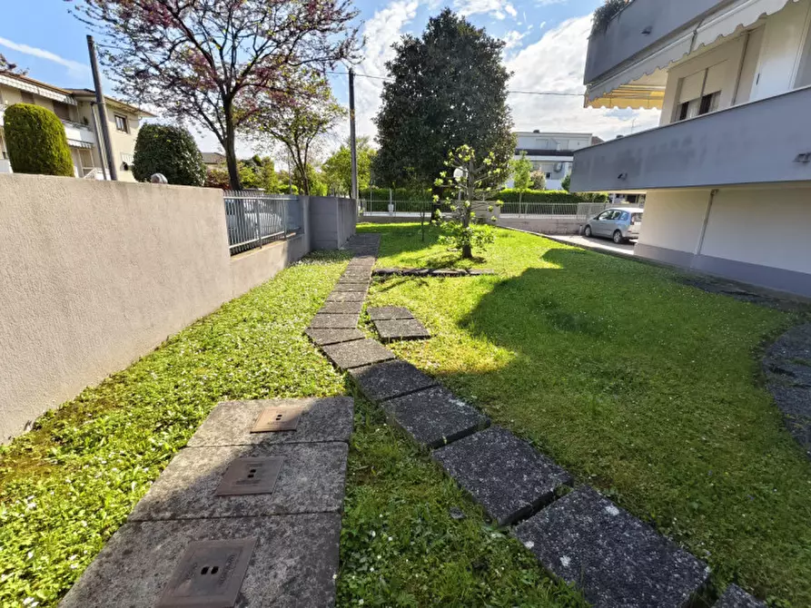 Immagine 11 di Appartamento in vendita  in Via Monte Lonzina a Abano Terme