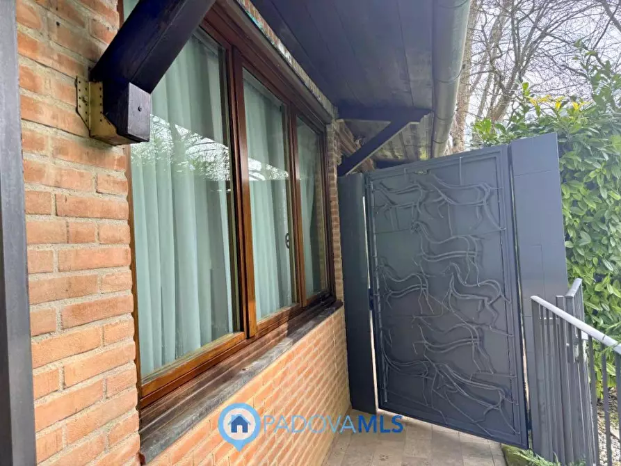 Immagine 3 di Casa bifamiliare in affitto  in Via Friuli a Padova