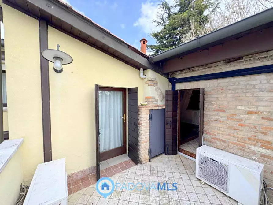 Immagine 29 di Casa bifamiliare in affitto  in Via Friuli a Padova
