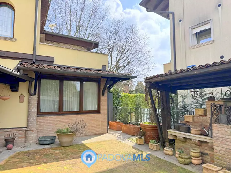 Immagine 39 di Casa bifamiliare in affitto  in Via Friuli a Padova