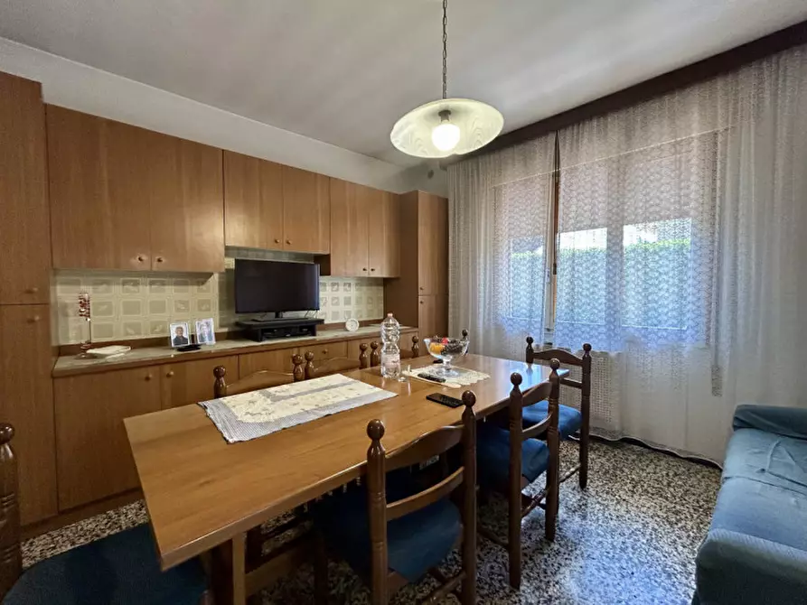 Immagine 6 di Casa bifamiliare in vendita  in VIA SAN PIETRO a San Martino Di Lupari
