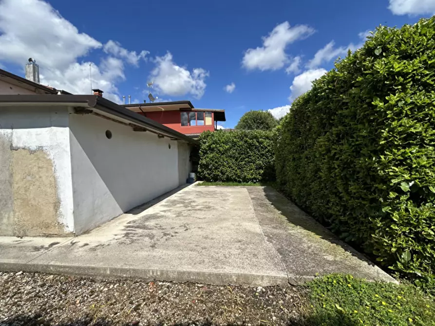 Immagine 30 di Casa bifamiliare in vendita  in VIA SAN PIETRO a San Martino Di Lupari