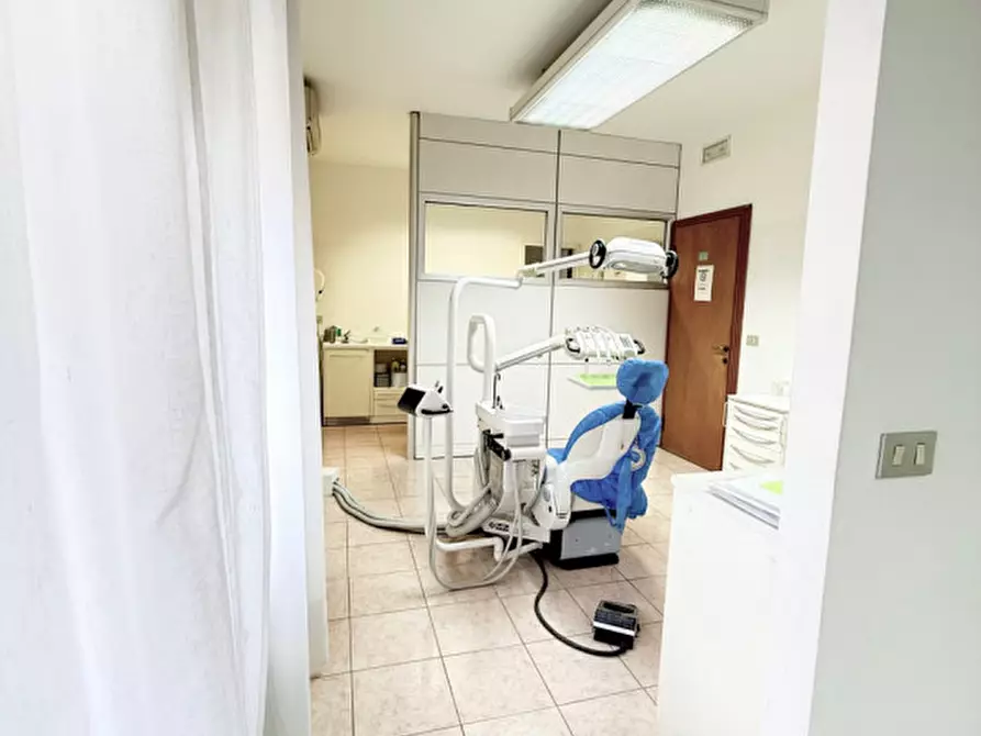 Immagine 3 di Attività commerciale in affitto  a Santarcangelo Di Romagna