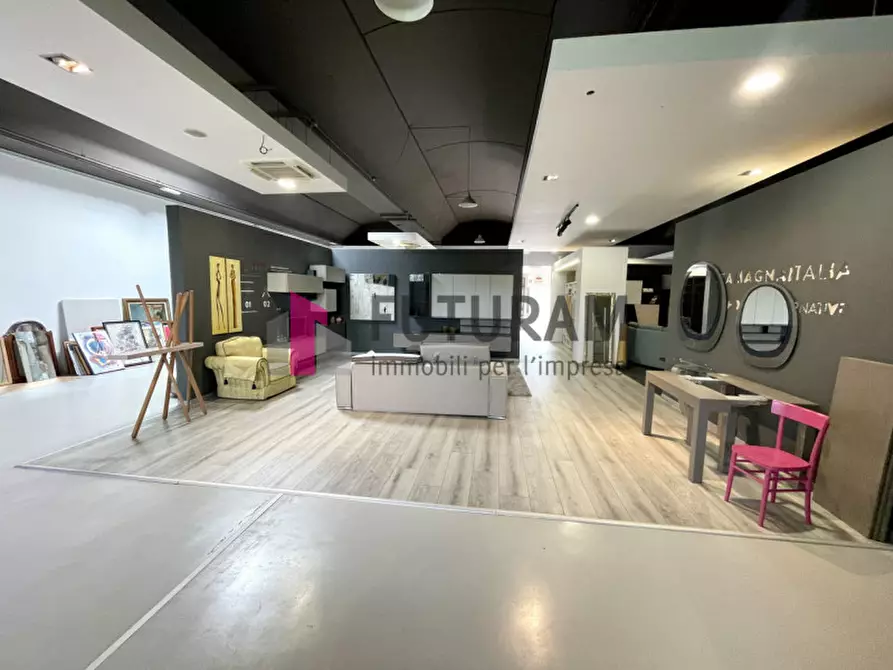 Immagine 2 di Capannone industriale in vendita  in VIA ROMA 1 a Pianiga