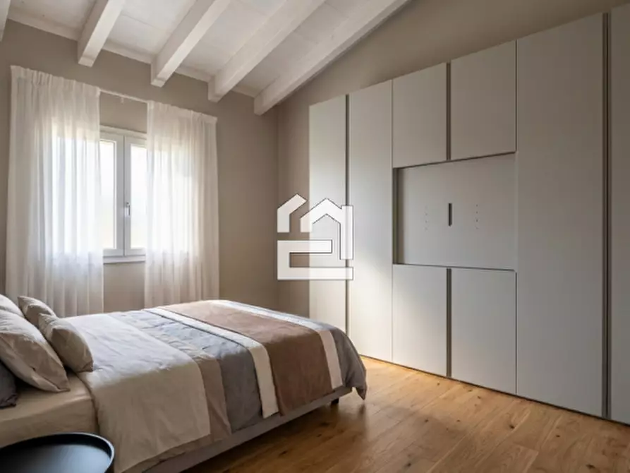 Immagine 4 di Villa in vendita  in Via San Rocco a Padenghe Sul Garda