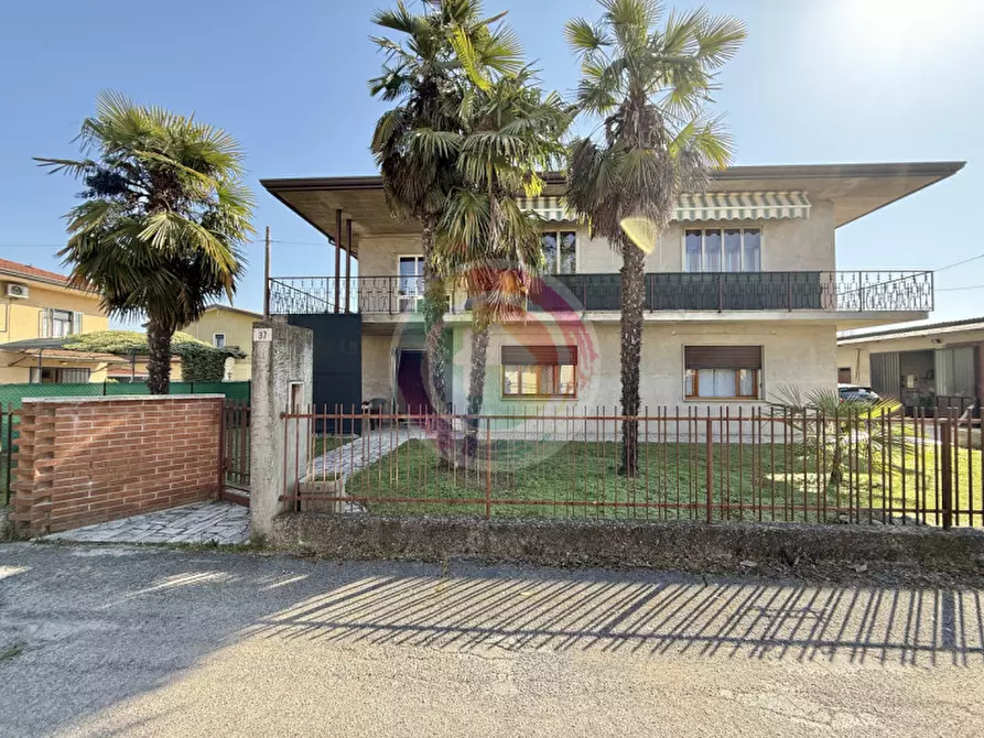Immagine 2 di Casa indipendente in vendita  in Via Arzere a Solesino