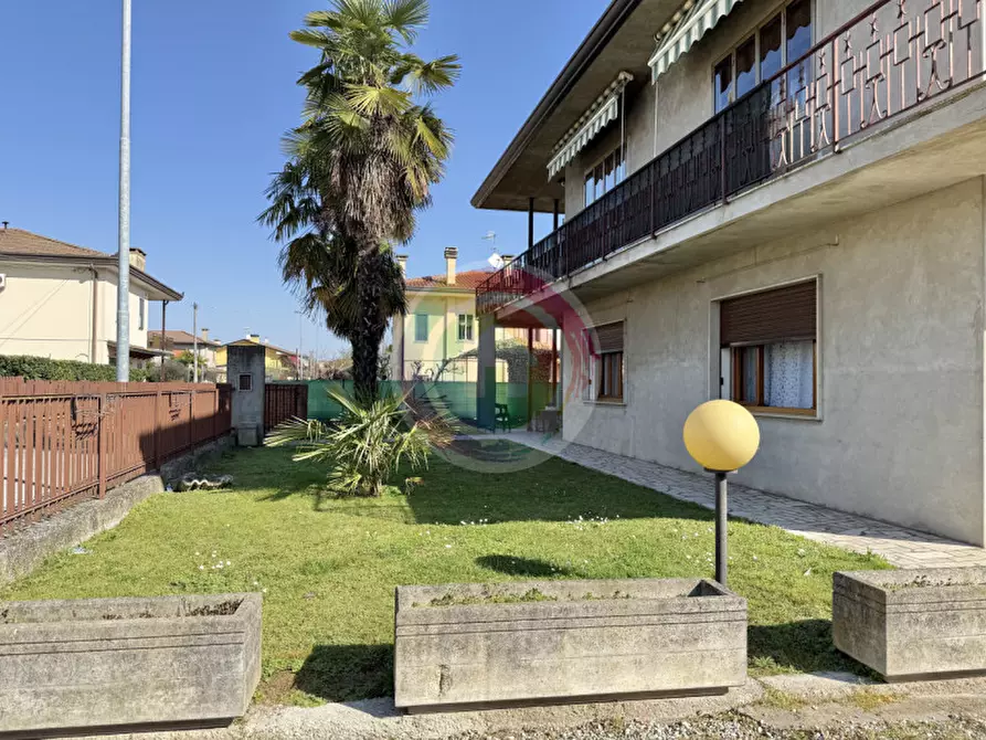 Immagine 4 di Casa indipendente in vendita  in Via Arzere a Solesino
