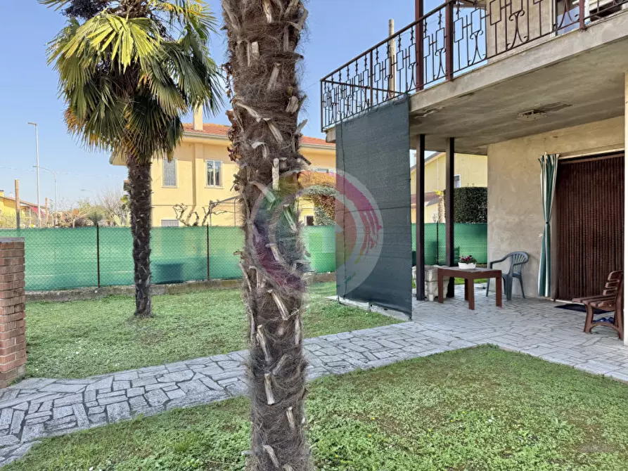 Immagine 10 di Casa indipendente in vendita  in Via Arzere a Solesino