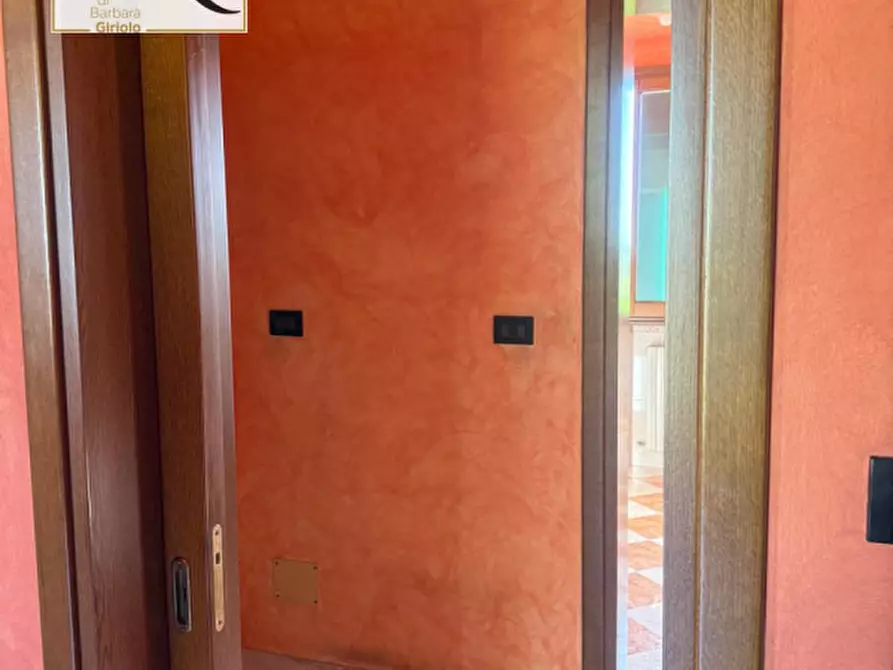 Immagine 8 di Casa indipendente in vendita  a Urbana