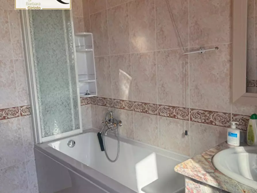 Immagine 15 di Casa indipendente in vendita  a Urbana